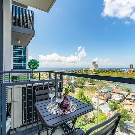 Mactan Newtown - 1Br Stunning Ocean View And City View Мактан Экстерьер фото